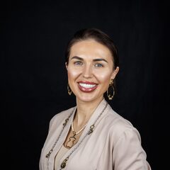 Dr Dominika Smurzyńska